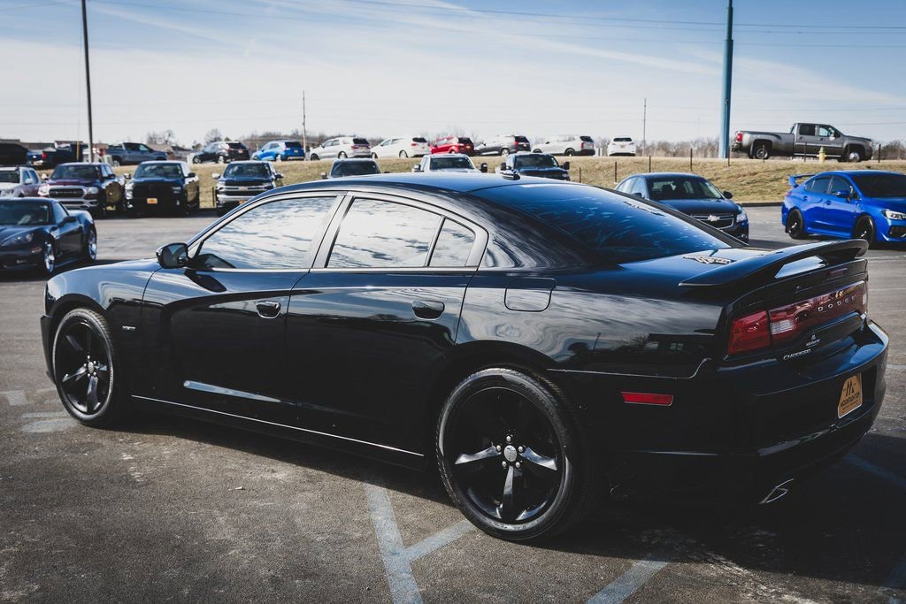 Used 2013 Dodge Charger R/T image 28