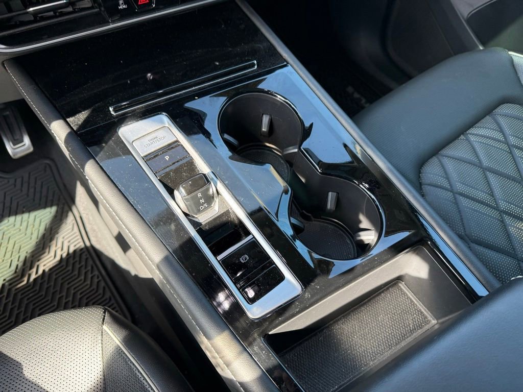 Used 2025 Volkswagen Atlas SEL Premium R-Line image 13