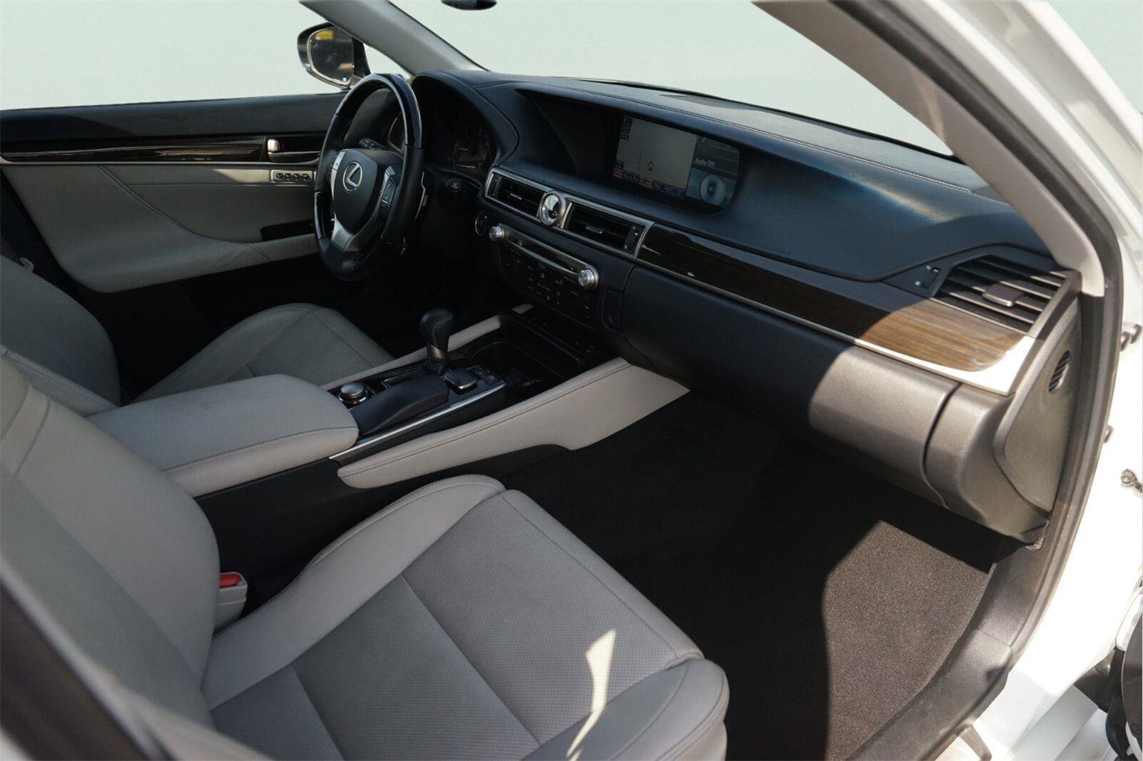 Used 2014 Lexus GS 350 w/ Luxury Package RWD image 18
