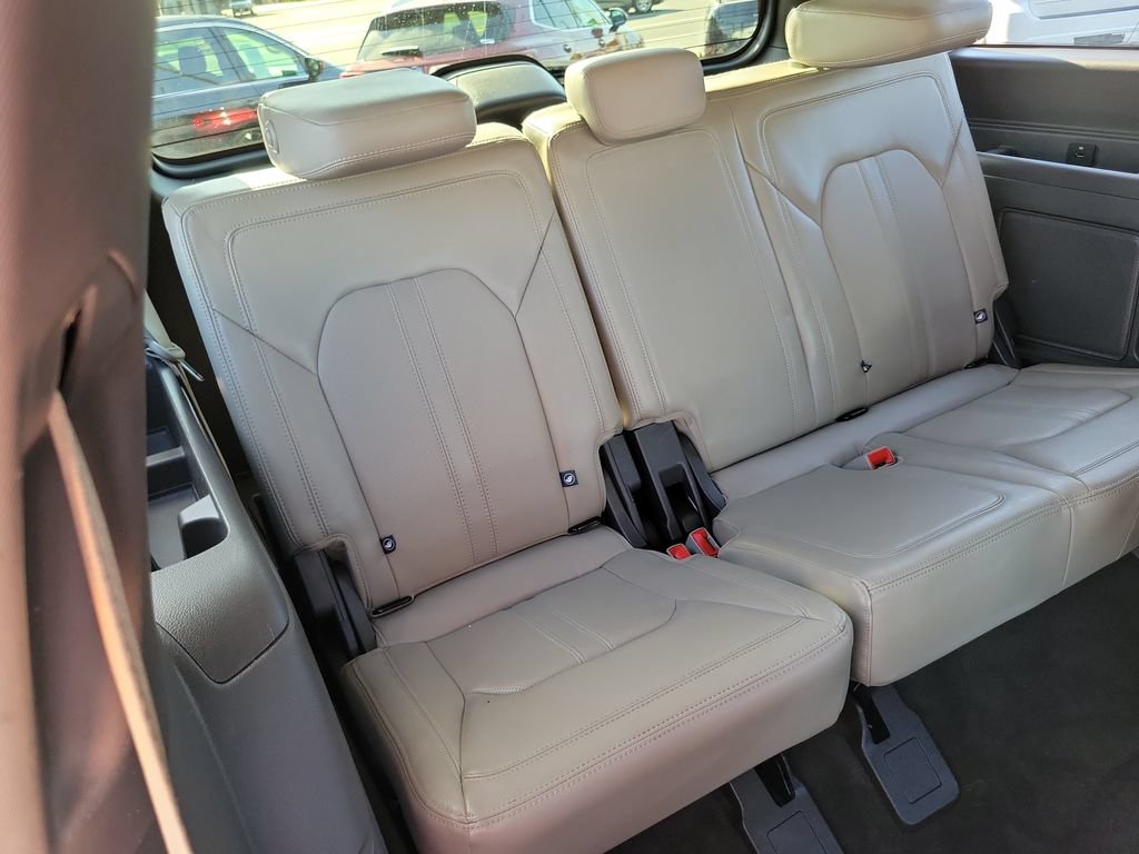 Used 2019 Ford Expedition Limited w/ Equipment Group 302A AWD/4WD image 26