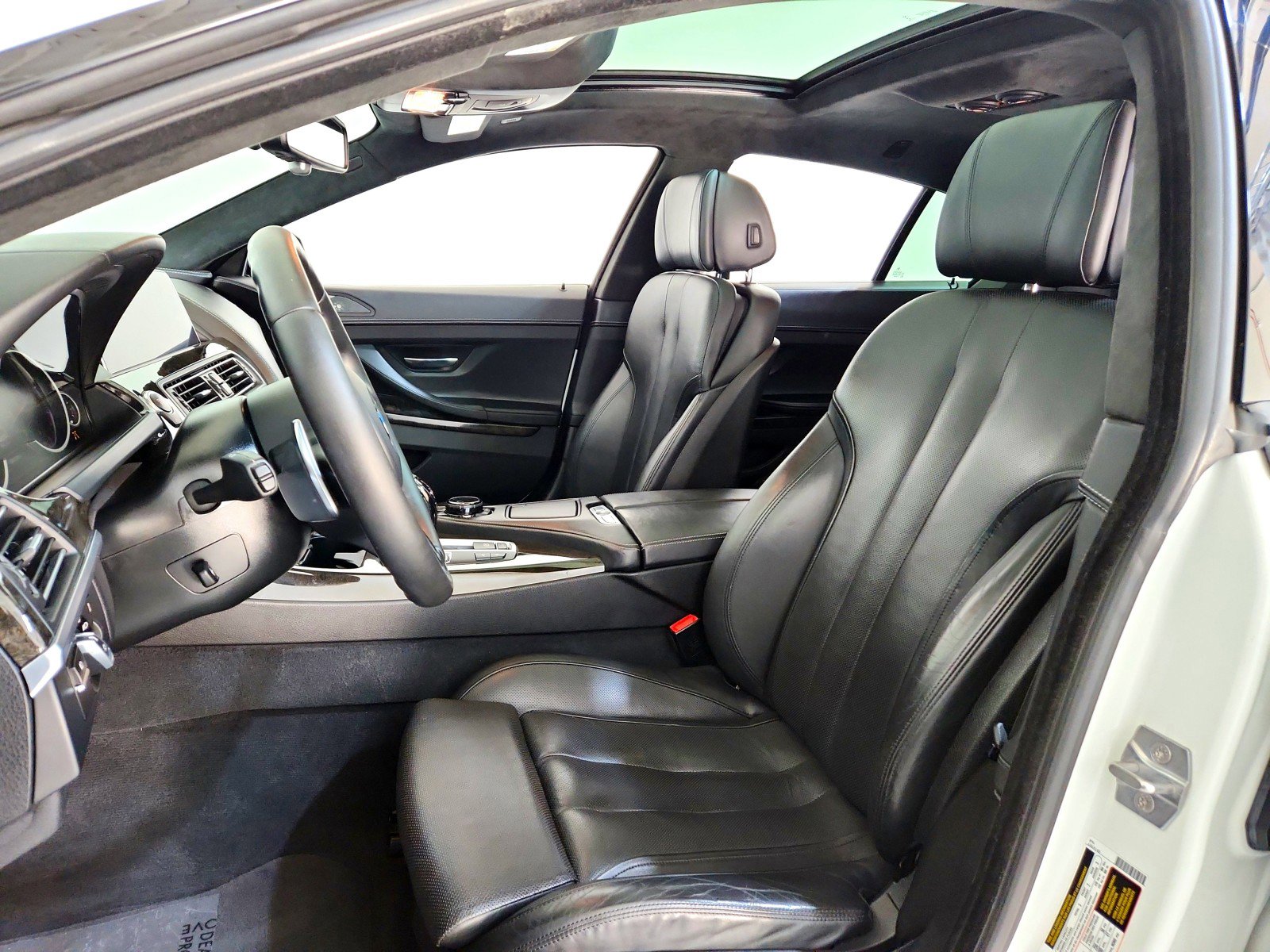 Used 2016 BMW 640i Gran Coupe image 9