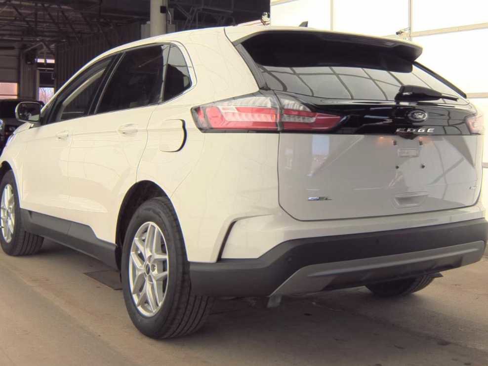 Used 2024 Ford Edge SEL w/ Convenience Package image 6