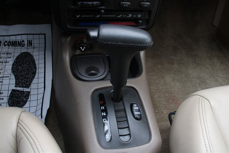 Used 1996 Saturn S-Series SL2 FWD image 8