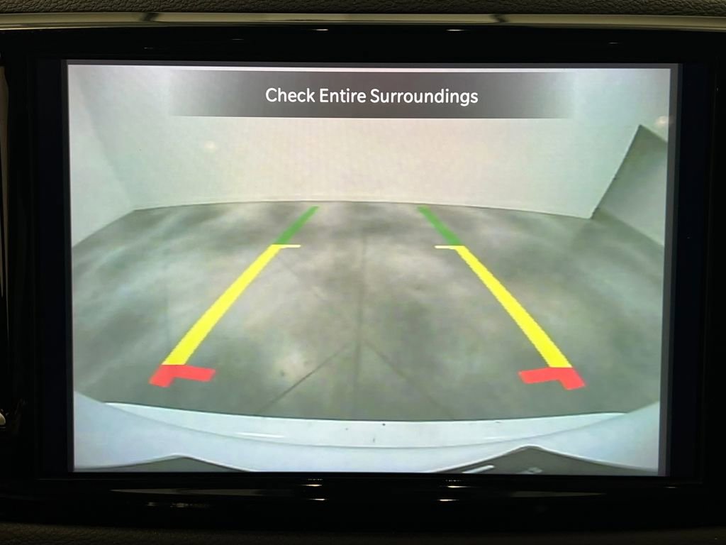 Used 2024 Chrysler Pacifica Touring-L image 67