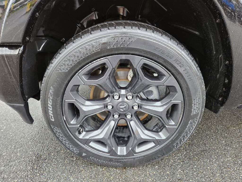 Used 2022 RAM 1500 Limited image 8