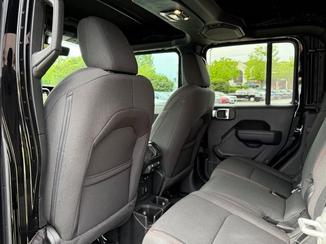 Used 2023 Jeep Gladiator Rubicon w/ Cold Weather Group AWD/4WD image 28