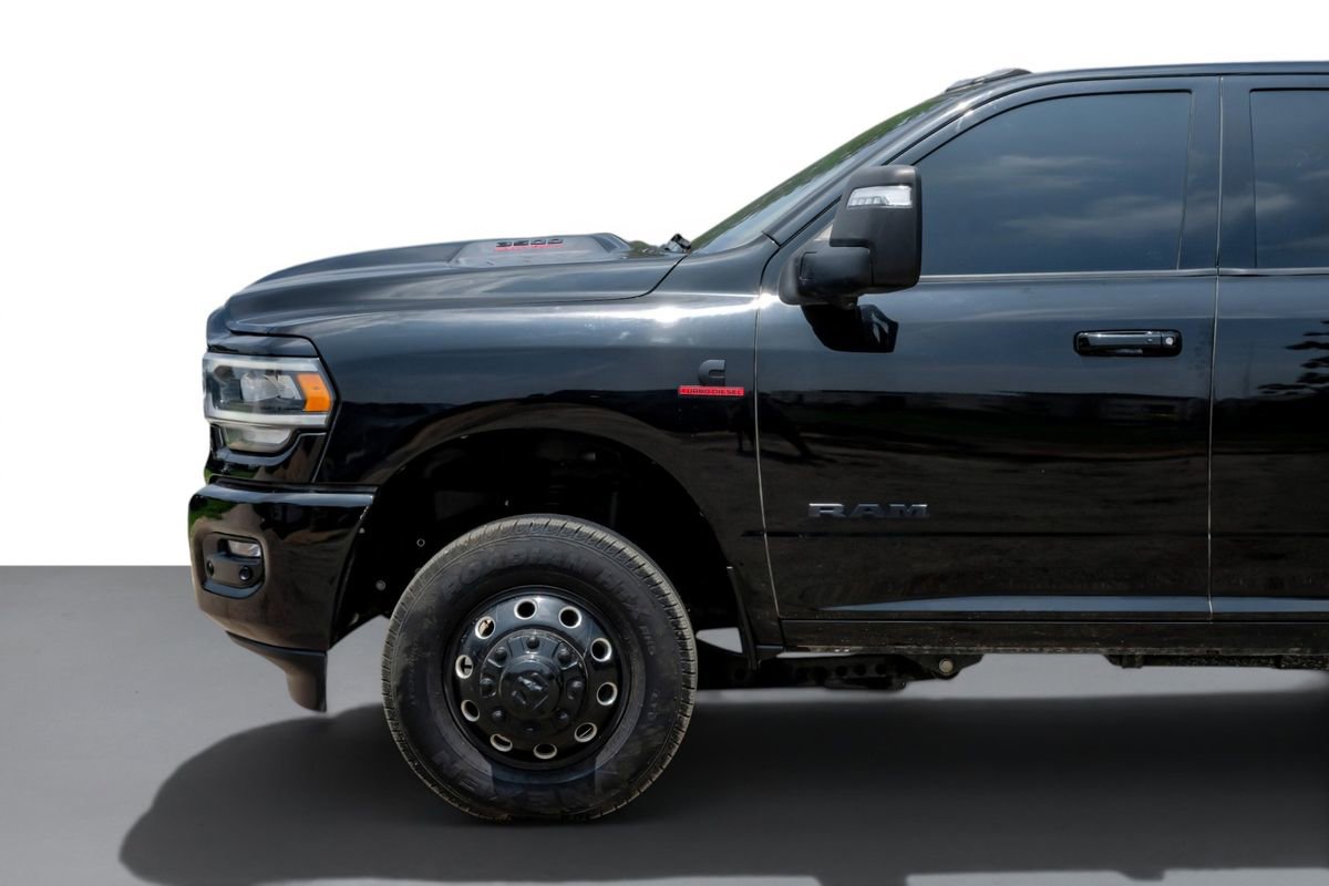 Used 2023 RAM 3500 Laramie w/ Night Edition AWD/4WD image 10