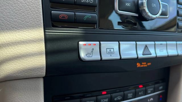 Used 2015 Mercedes-Benz E 350 4MATIC Sedan image 88