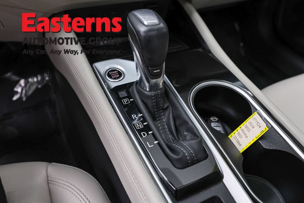 Used 2024 Nissan Altima 2.5 SL AWD/4WD image 13