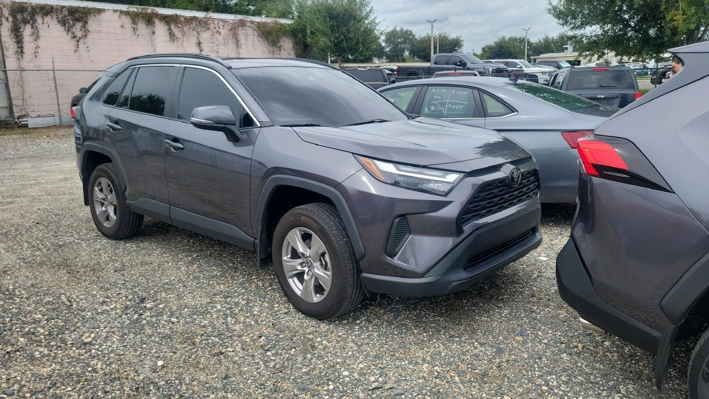 Used 2025 Toyota RAV4 XLE w/ Convenience Package FWD image 2