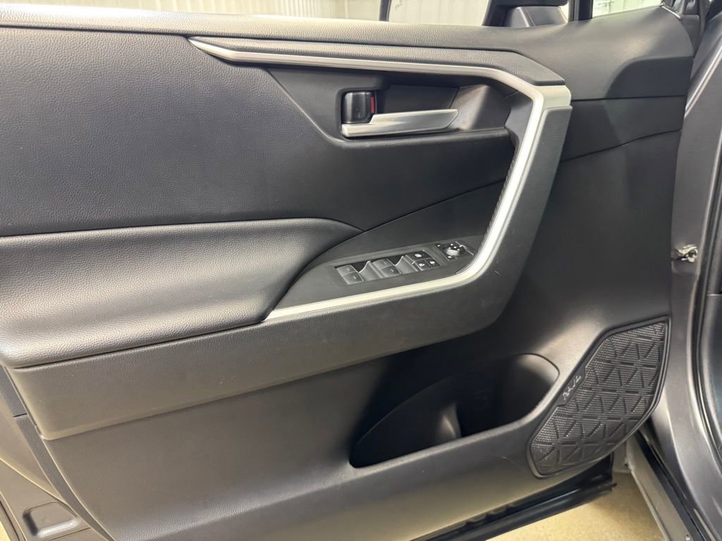 Used 2023 Toyota RAV4 XLE w/ XLE Grade Weather Package image 8