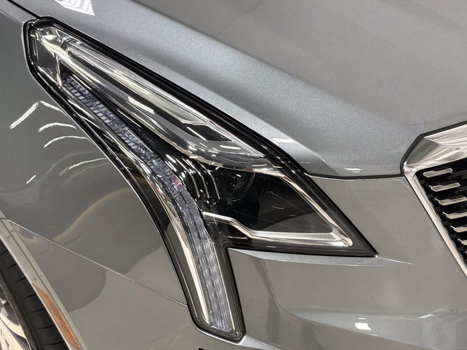 Used 2024 Cadillac XT5 Premium Luxury w/ Technology Package AWD/4WD image 28