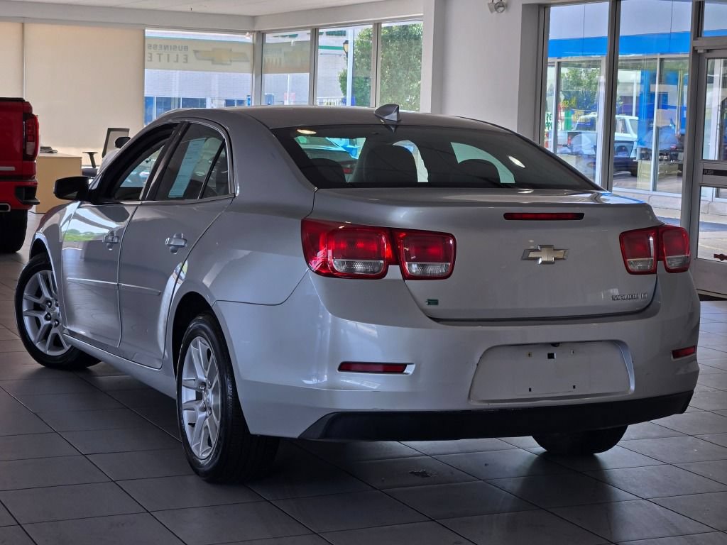 Used 2016 Chevrolet Malibu LT w/ Power Convenience Package FWD image 12