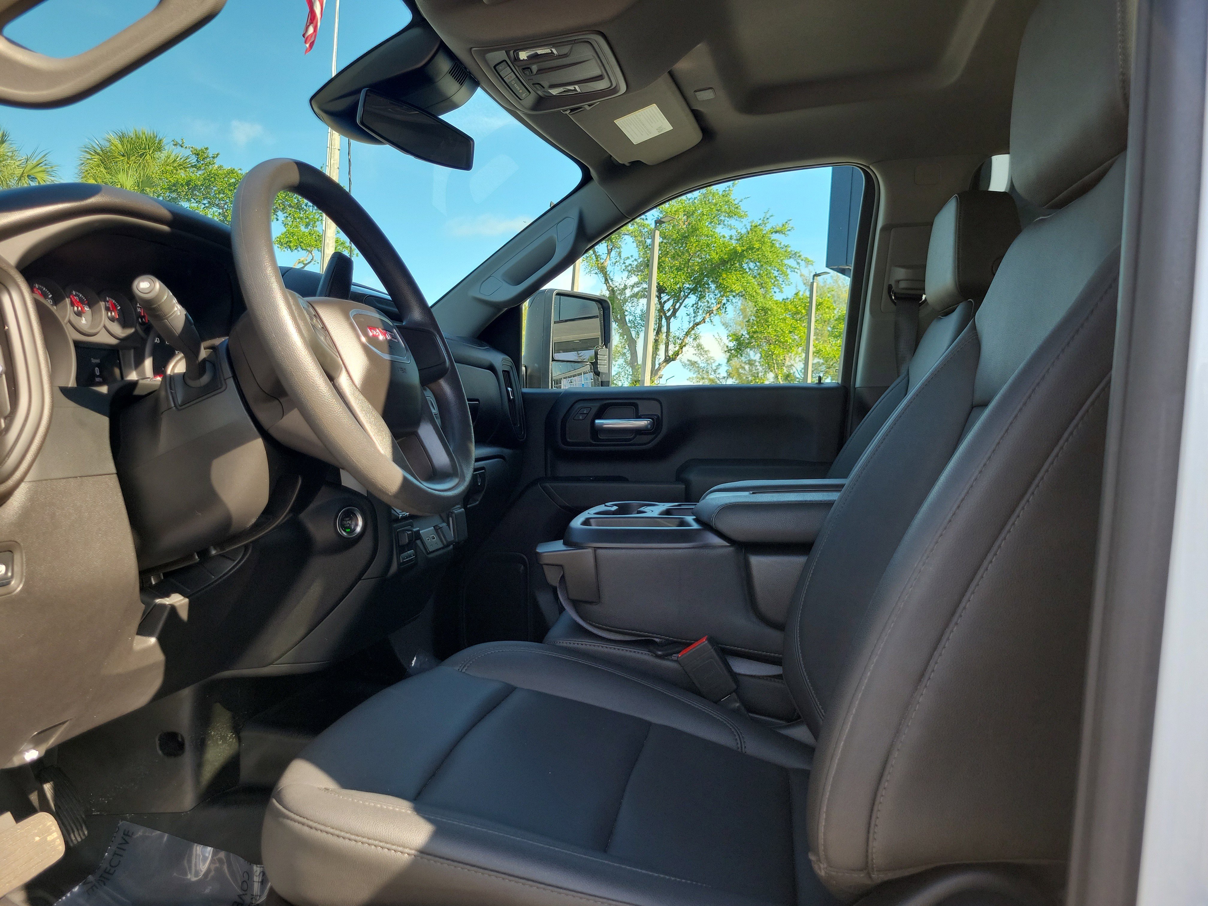 Used 2024 GMC Sierra 3500 Pro w/ Convenience Package AWD/4WD image 11