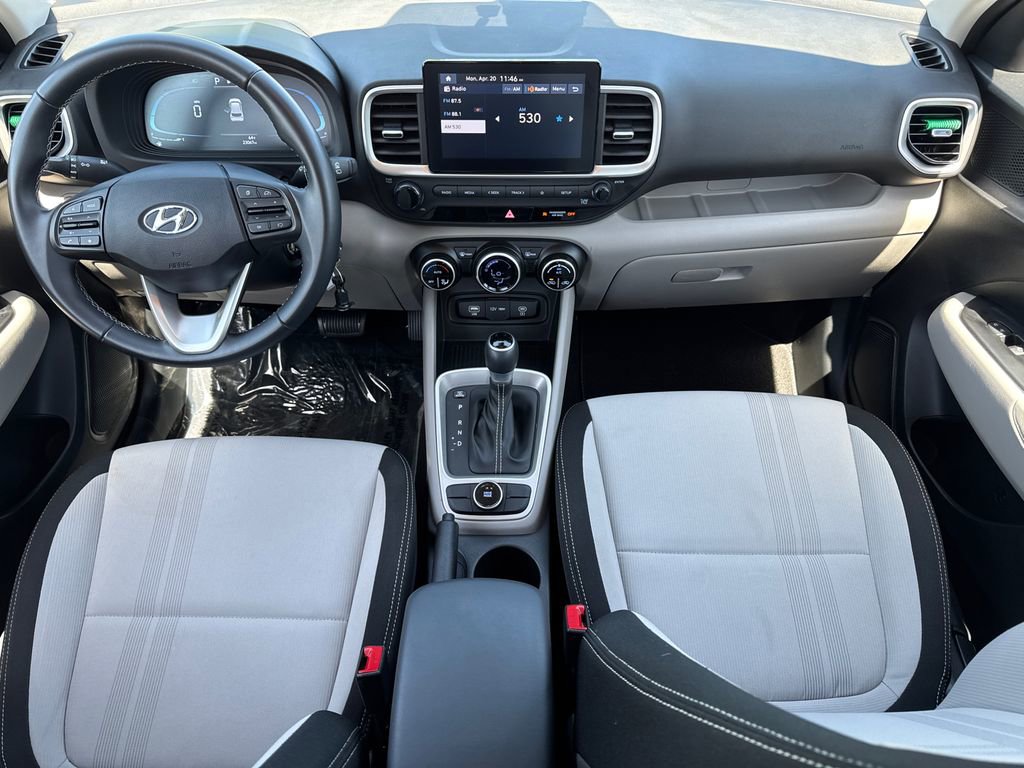 Used 2023 Hyundai Venue SEL w/ Cargo Package image 22