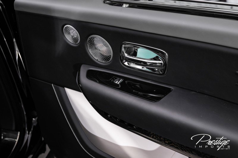 Used 2025 Rolls-Royce Cullinan image 39