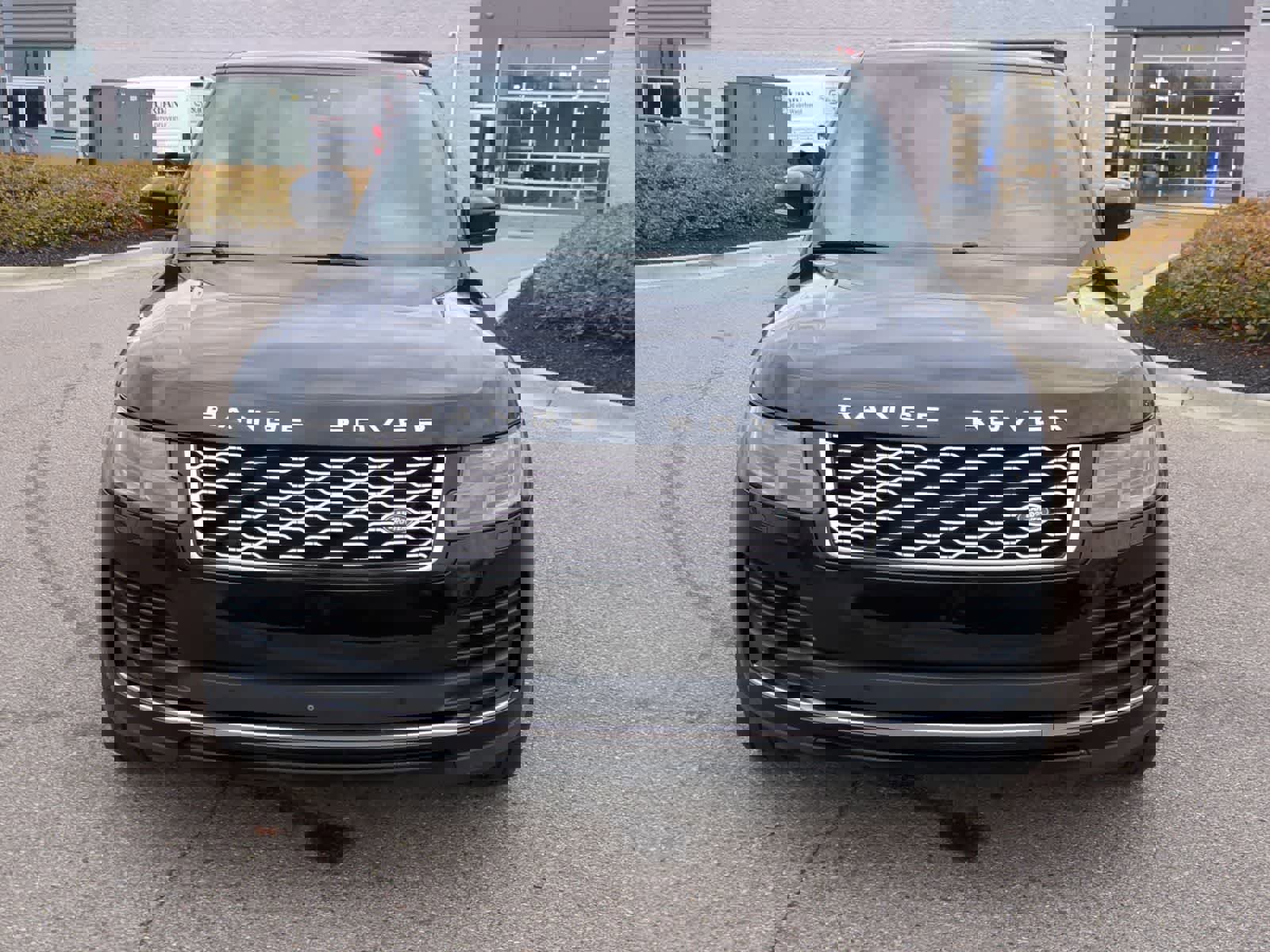 Used 2018 Land Rover Range Rover Long Wheelbase Supercharged image 3