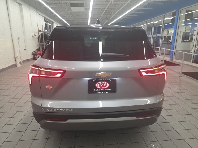 New 2025 Chevrolet Equinox LT w/ Safety and Technology Package image 5