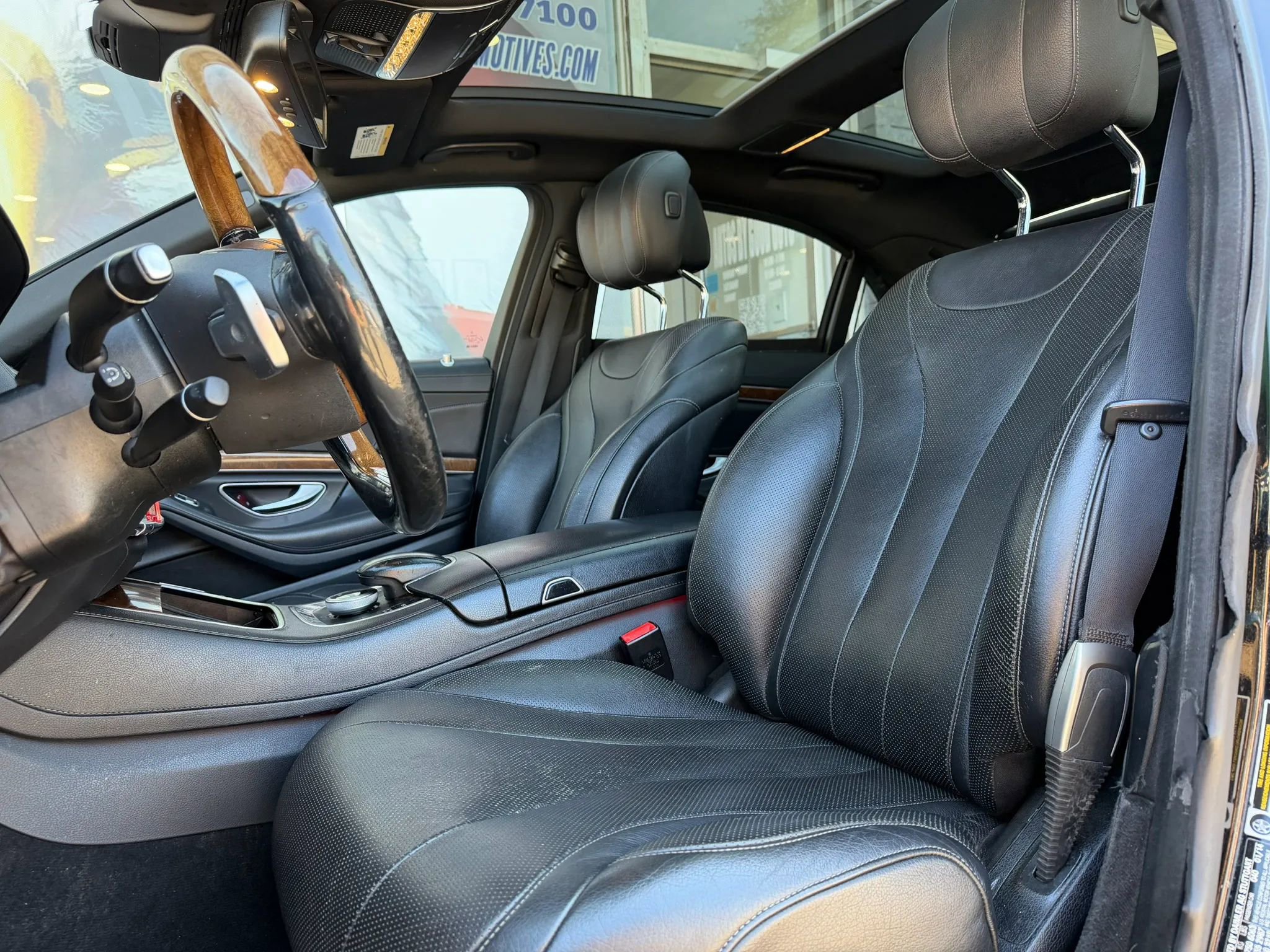 Used 2014 Mercedes-Benz S 550 Sedan w/ Sport Package image 10