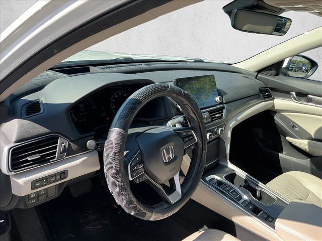 Used 2020 Honda Accord Touring image 10