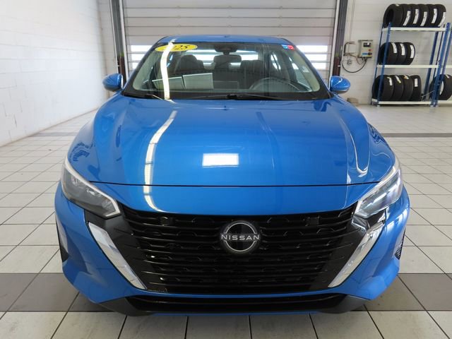 Used 2025 Nissan Sentra SV FWD image 17