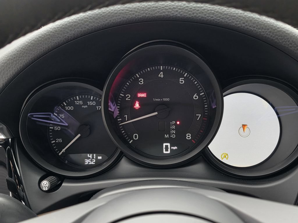 New 2026 Porsche Macan AWD/4WD image 15