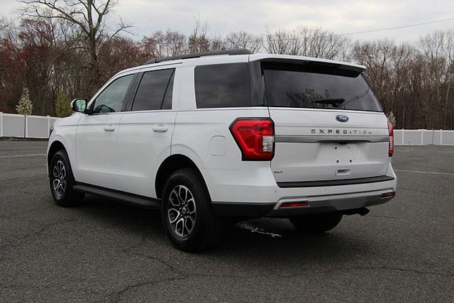 Certified 2024 Ford Expedition XLT AWD/4WD image 5