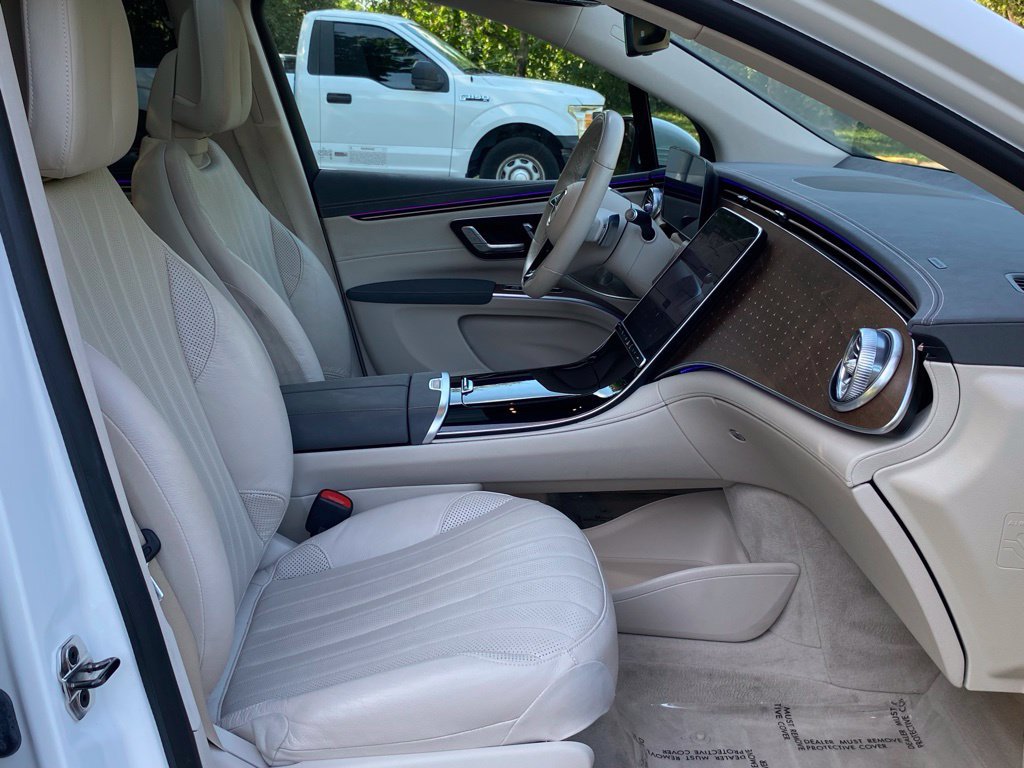 Used 2023 Mercedes-Benz EQS 450+ SUV image 16