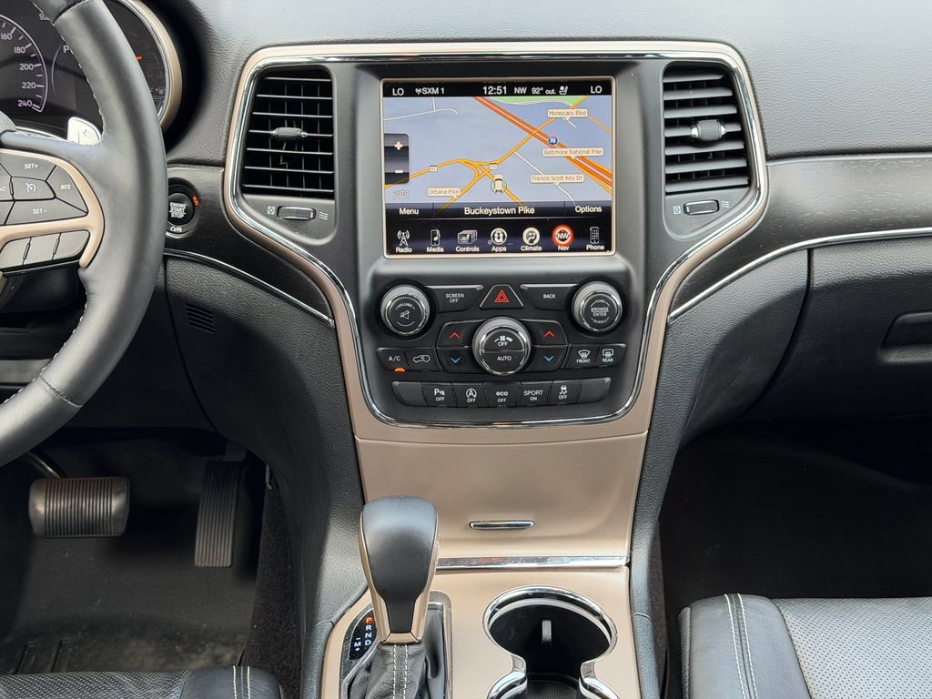 Used 2017 Jeep Grand Cherokee Limited w/ Luxury Group II AWD/4WD image 24
