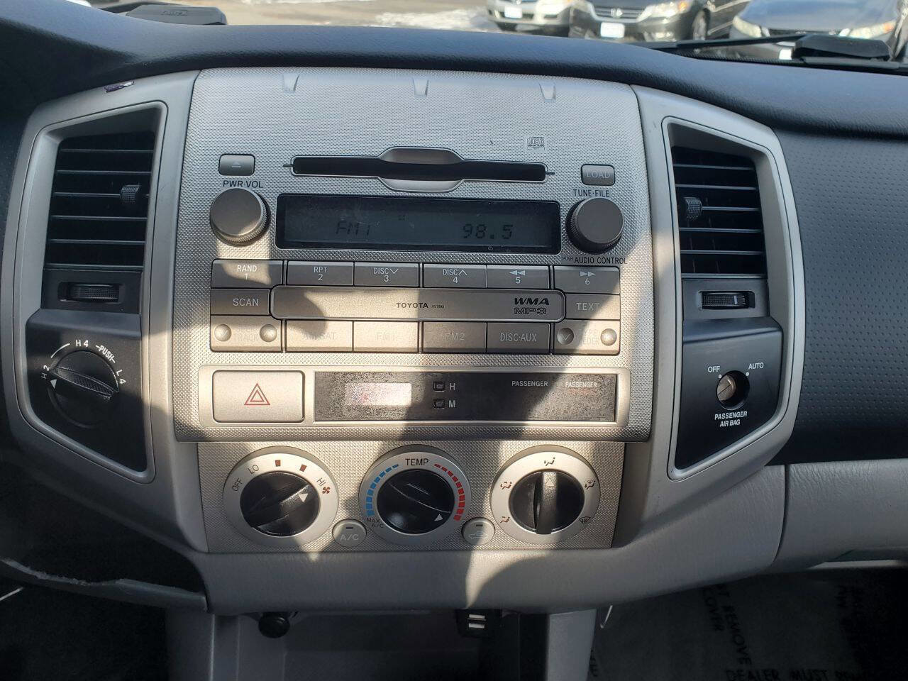 Used 2011 Toyota Tacoma 4x4 Access Cab V6 image 16