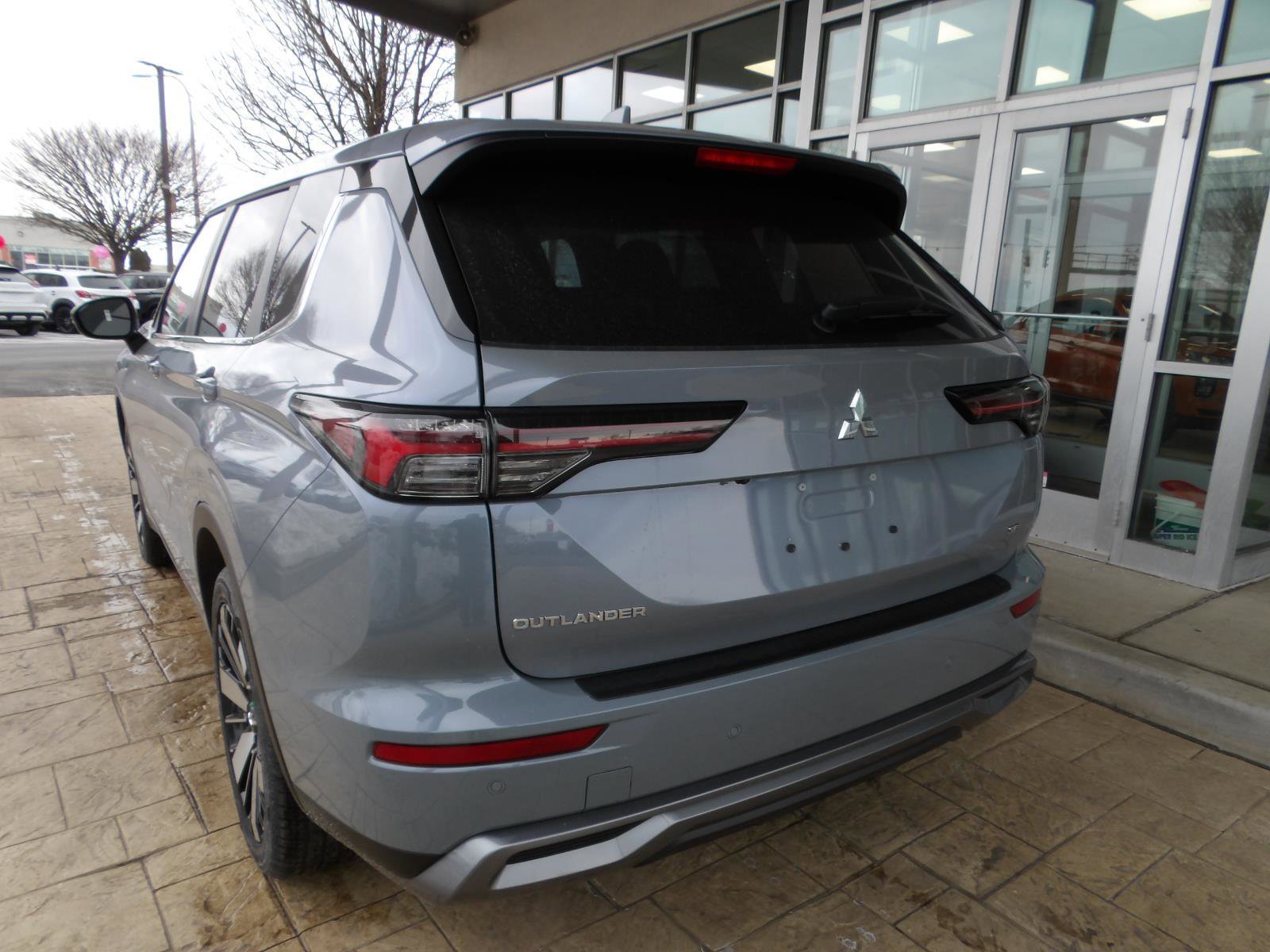 New 2026 Mitsubishi Outlander SE image 5