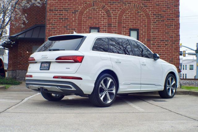 Used 2023 Audi Q7 3.0T Prestige w/ Prestige Package AWD/4WD image 5
