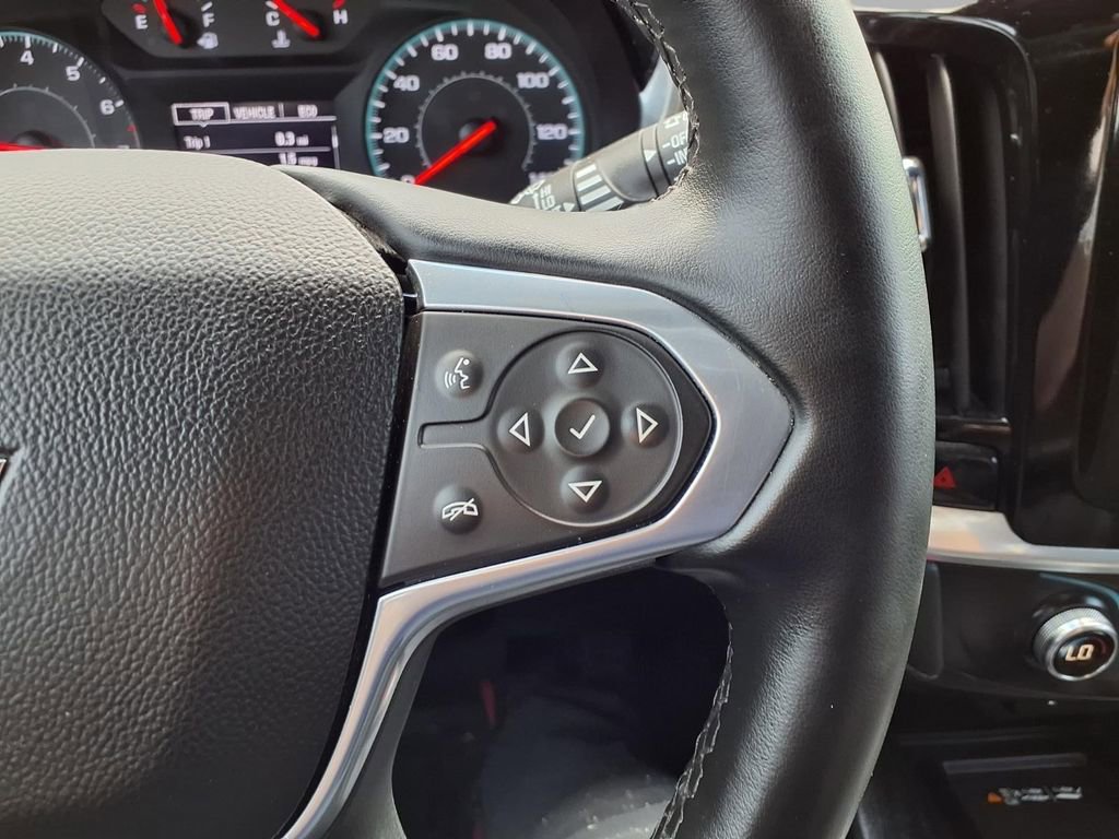 Used 2023 Chevrolet Traverse LT image 14