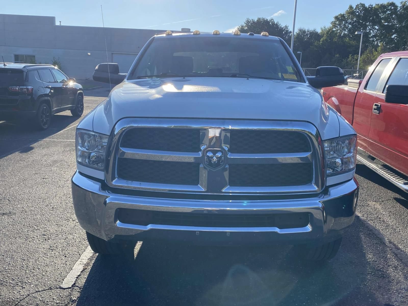 Used 2014 RAM 2500 Tradesman w/ Chrome Appearance Group AWD/4WD image 2