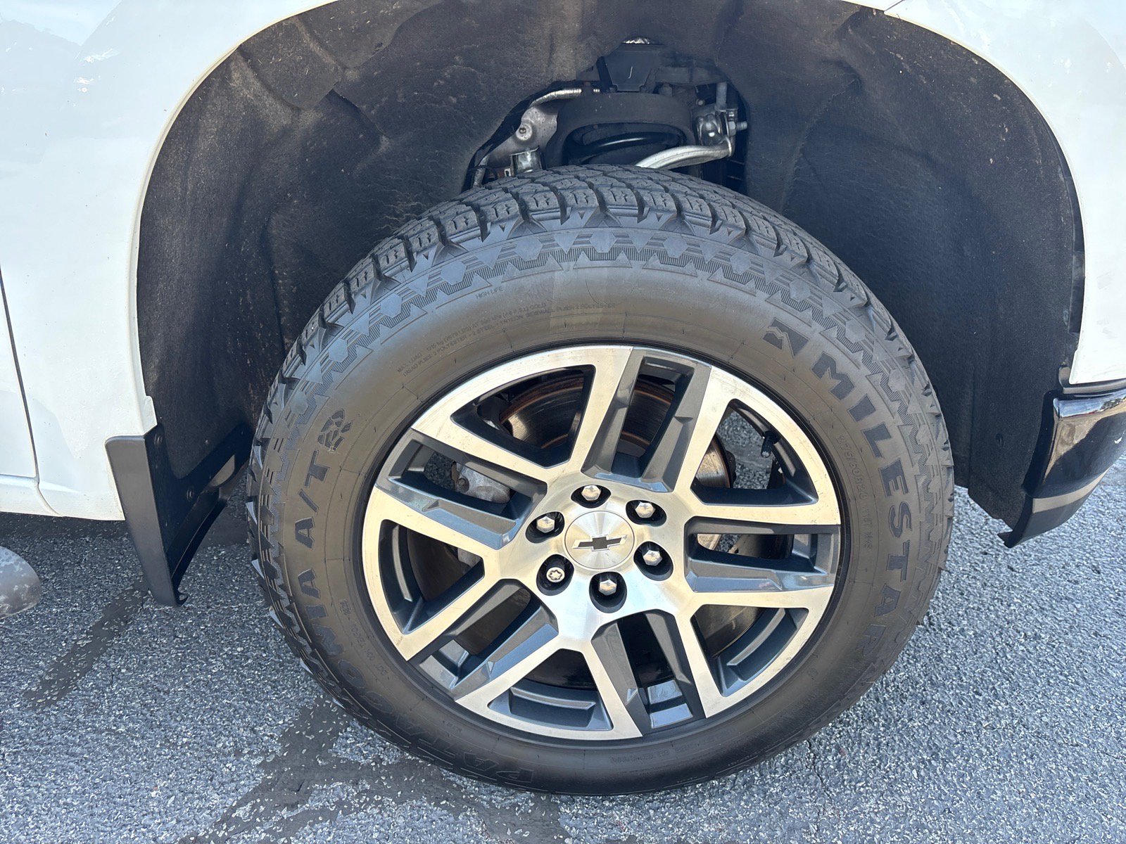 Used 2019 Chevrolet Silverado 1500 Custom Trail Boss w/ Custom Convenience Package AWD/4WD image 9