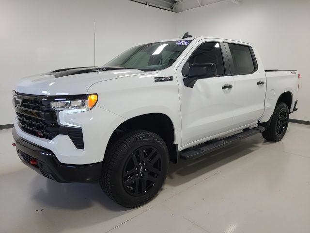 Used 2026 Chevrolet Silverado 1500 LT Trail Boss w/ Convenience Package II AWD/4WD image 3