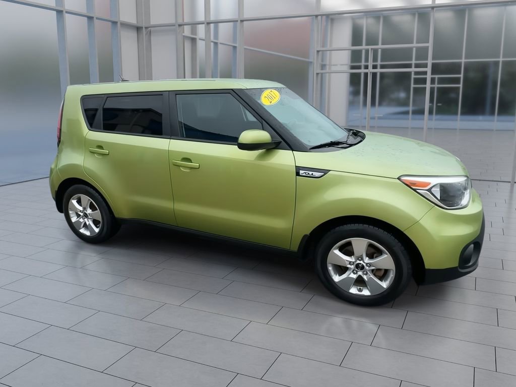Used 2017 Kia Soul w/ Convenience Package image 2