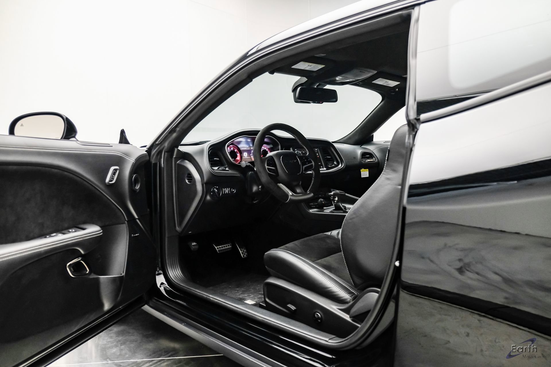Used 2023 Dodge Challenger SRT Hellcat Redeye image 38