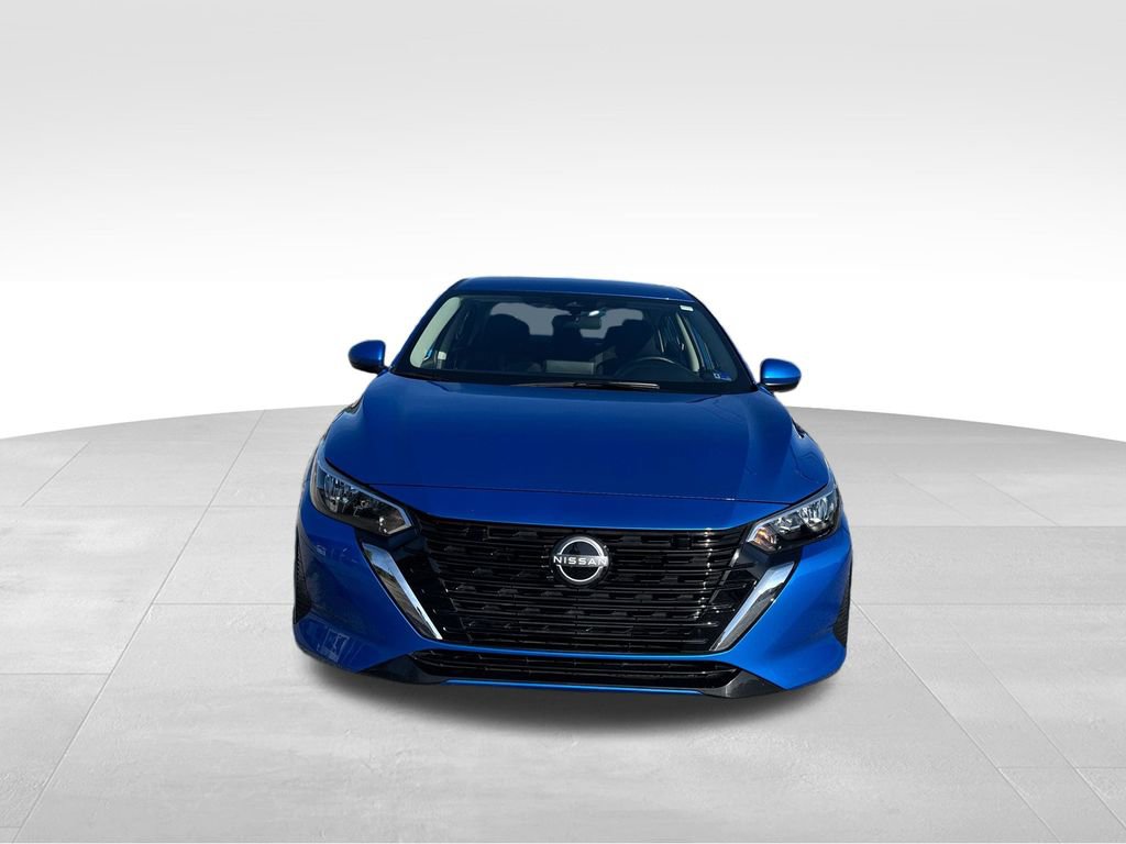 Used 2025 Nissan Sentra SV image 9