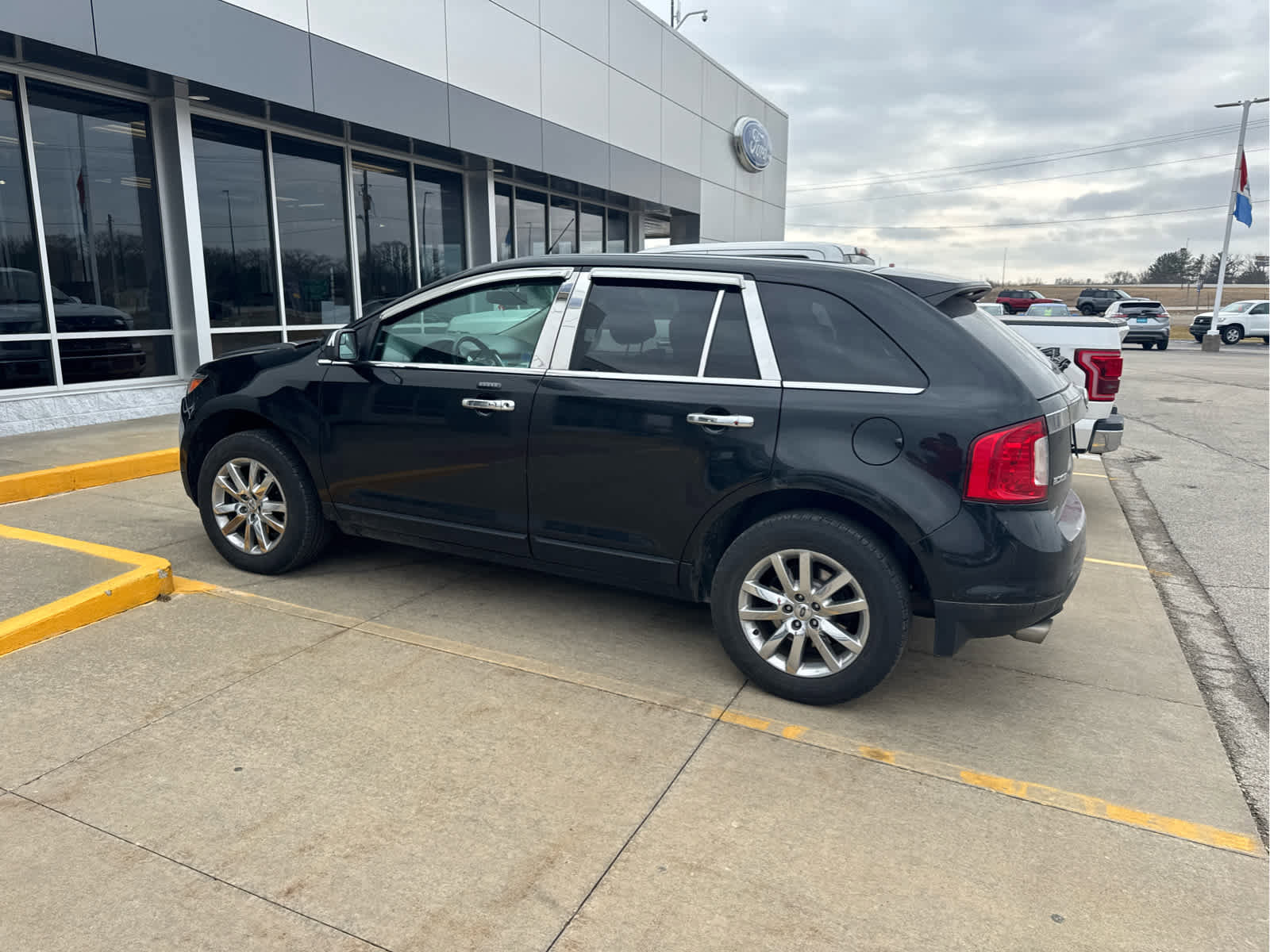 Used 2013 Ford Edge SEL image 2