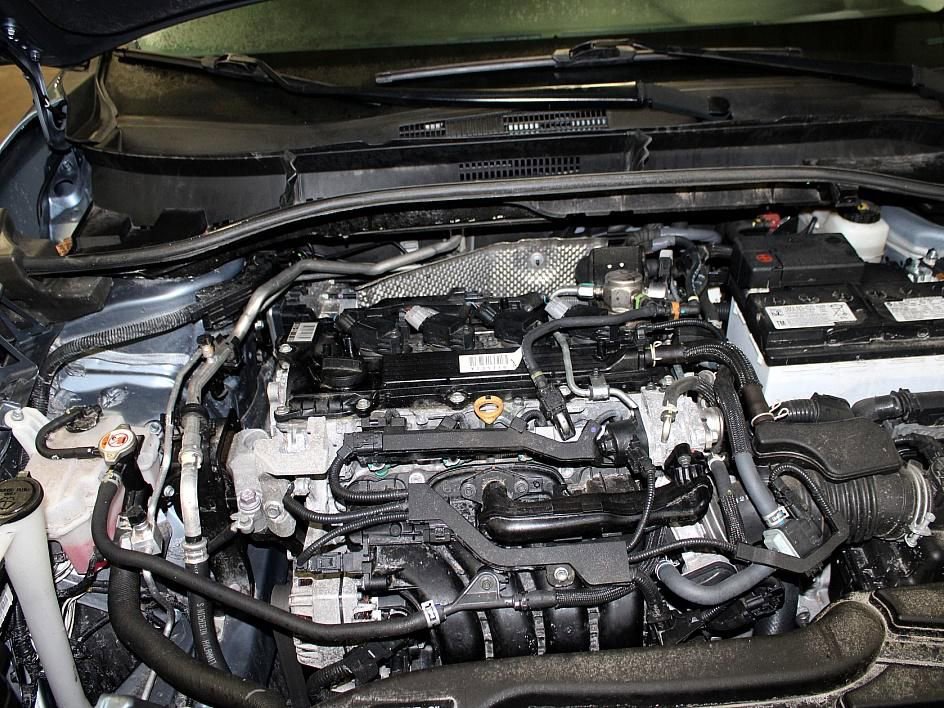 Used 2025 Toyota Corolla Cross XLE image 18