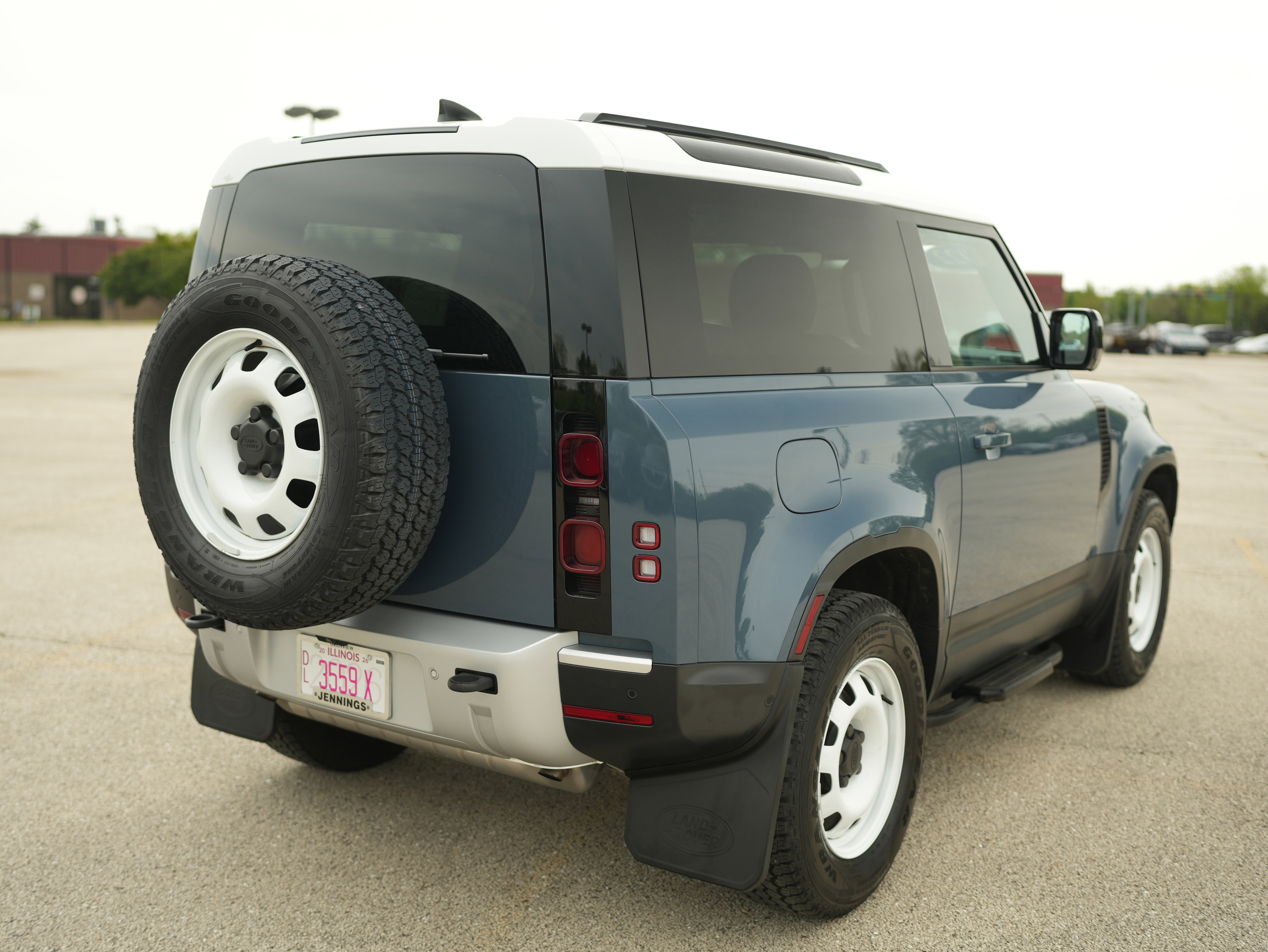 Used 2022 Land Rover Defender 90 AWD/4WD image 8