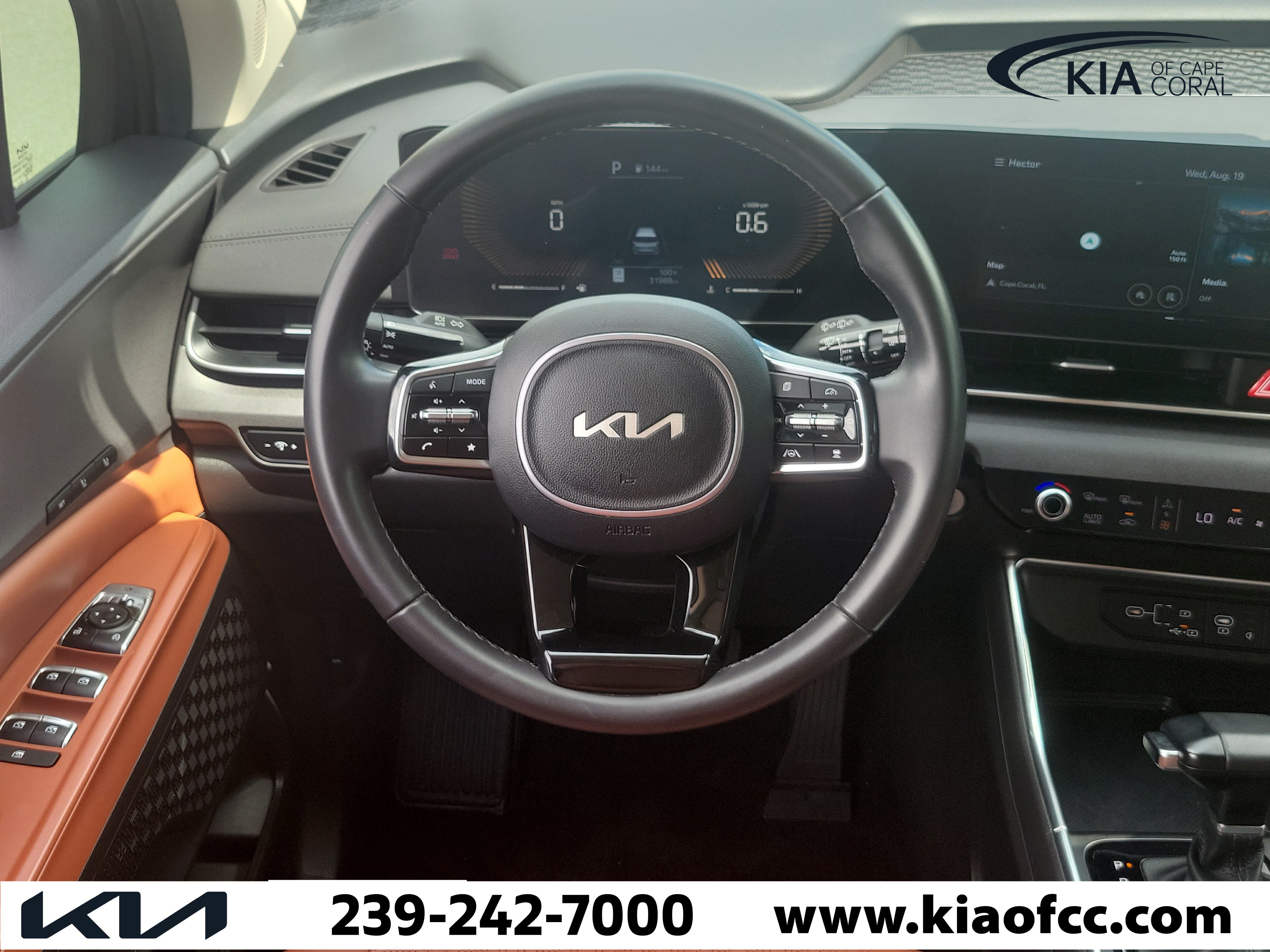 Certified 2025 Kia Carnival EX FWD image 17