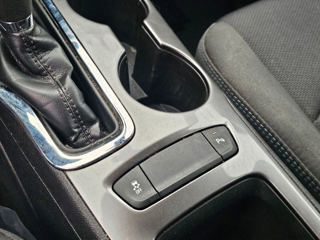 Used 2017 Chevrolet Cruze LT w/ Convenience Package image 36