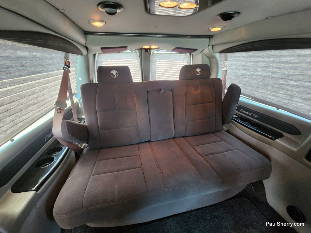 Used 2019 Chevrolet Express 2500 image 6