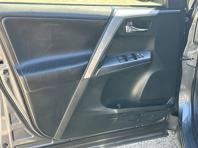 Used 2016 Toyota RAV4 XLE w/ Convenience Package image 20