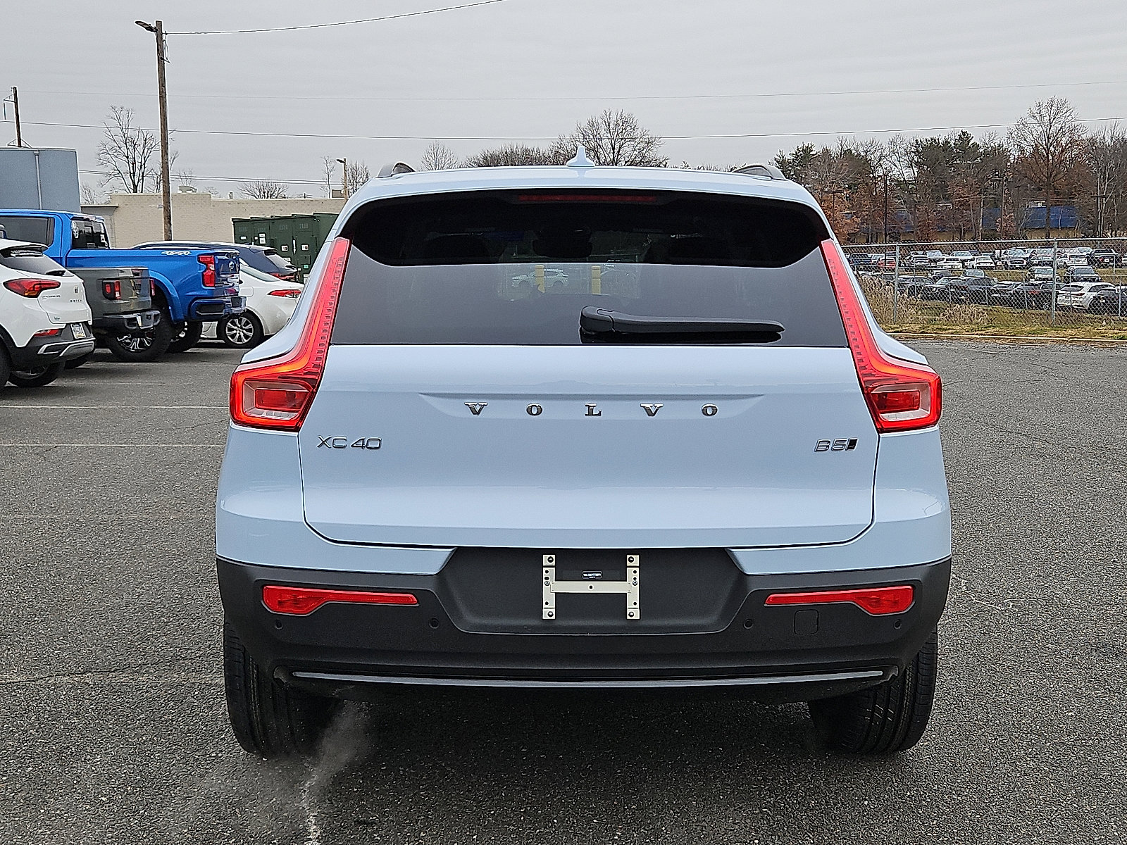 New 2026 Volvo XC40 B5 Plus w/ Protection Package Premier AWD/4WD image 5