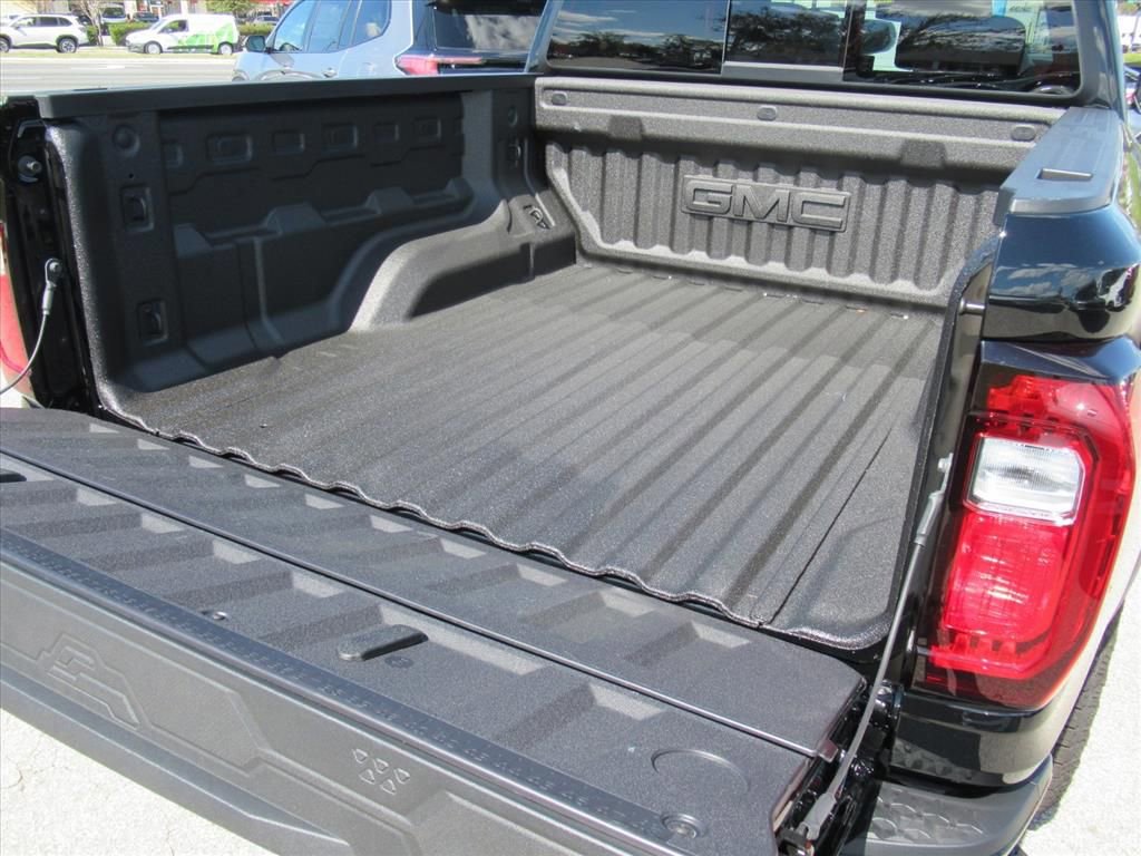 New 2026 GMC Canyon Elevation w/ Convenience Package image 24