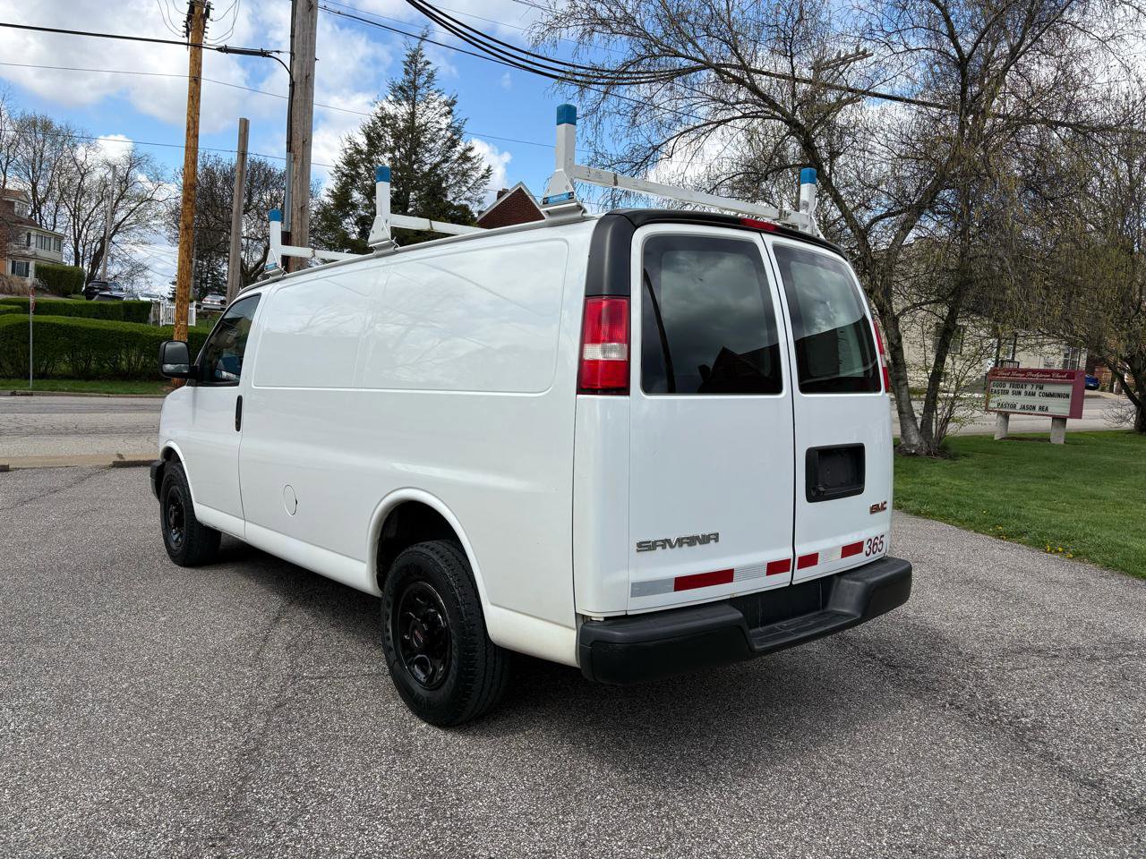 Used 2018 GMC Savana 2500 RWD image 6