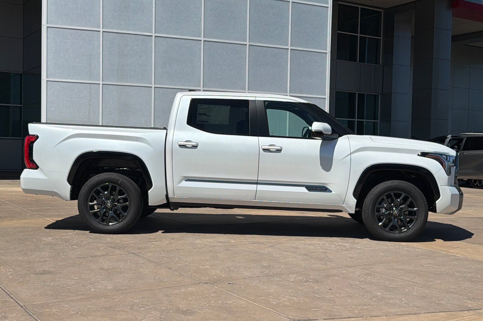New 2026 Toyota Tundra Platinum AWD/4WD video 3